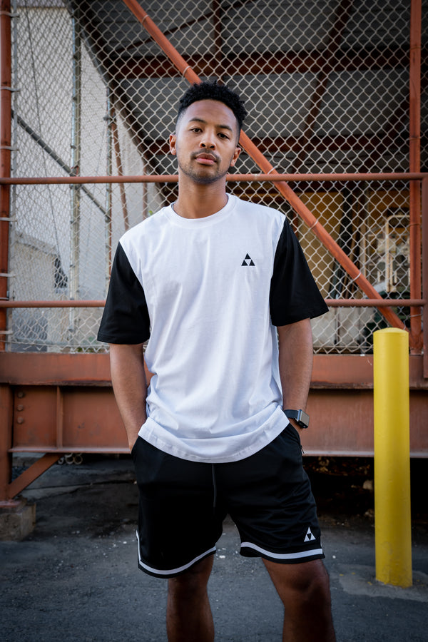 WHITE w/BLACK TRIANGLE BASIC TEE