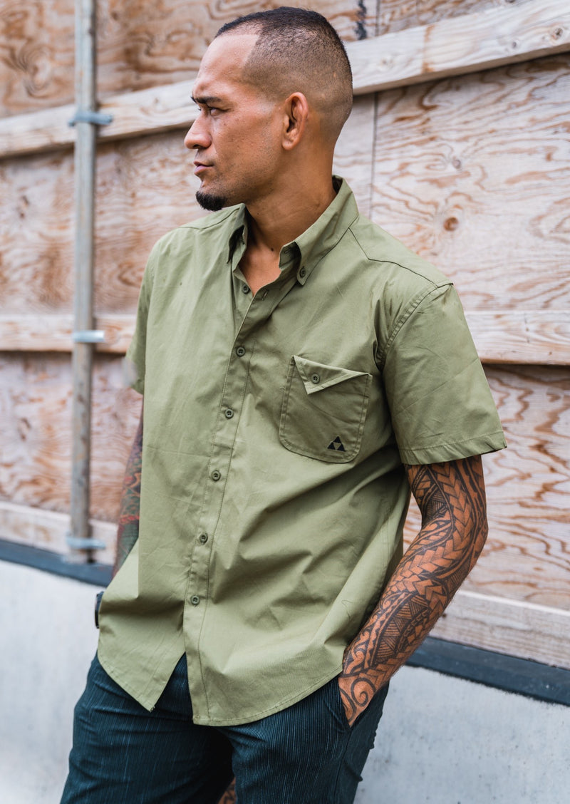 MEN'S OLIVE BUTTON-UP SHIRT