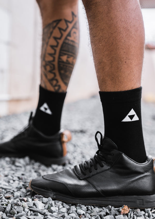 BLACK TRIANGLE SOCKS