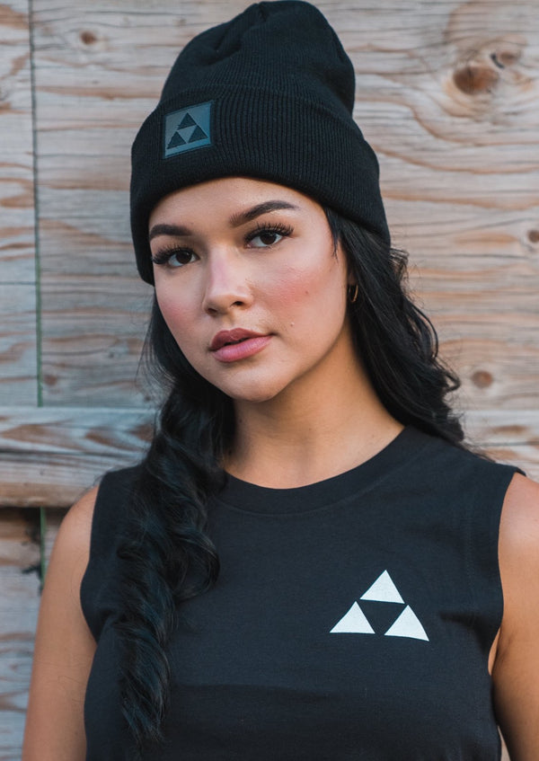 BLACK TRIANGLE BEANIE