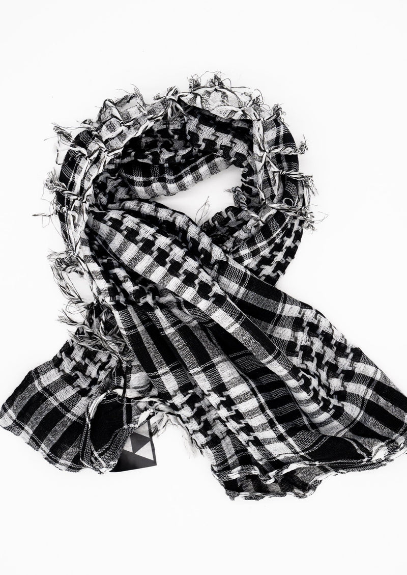 BLACK PLAID SCARF