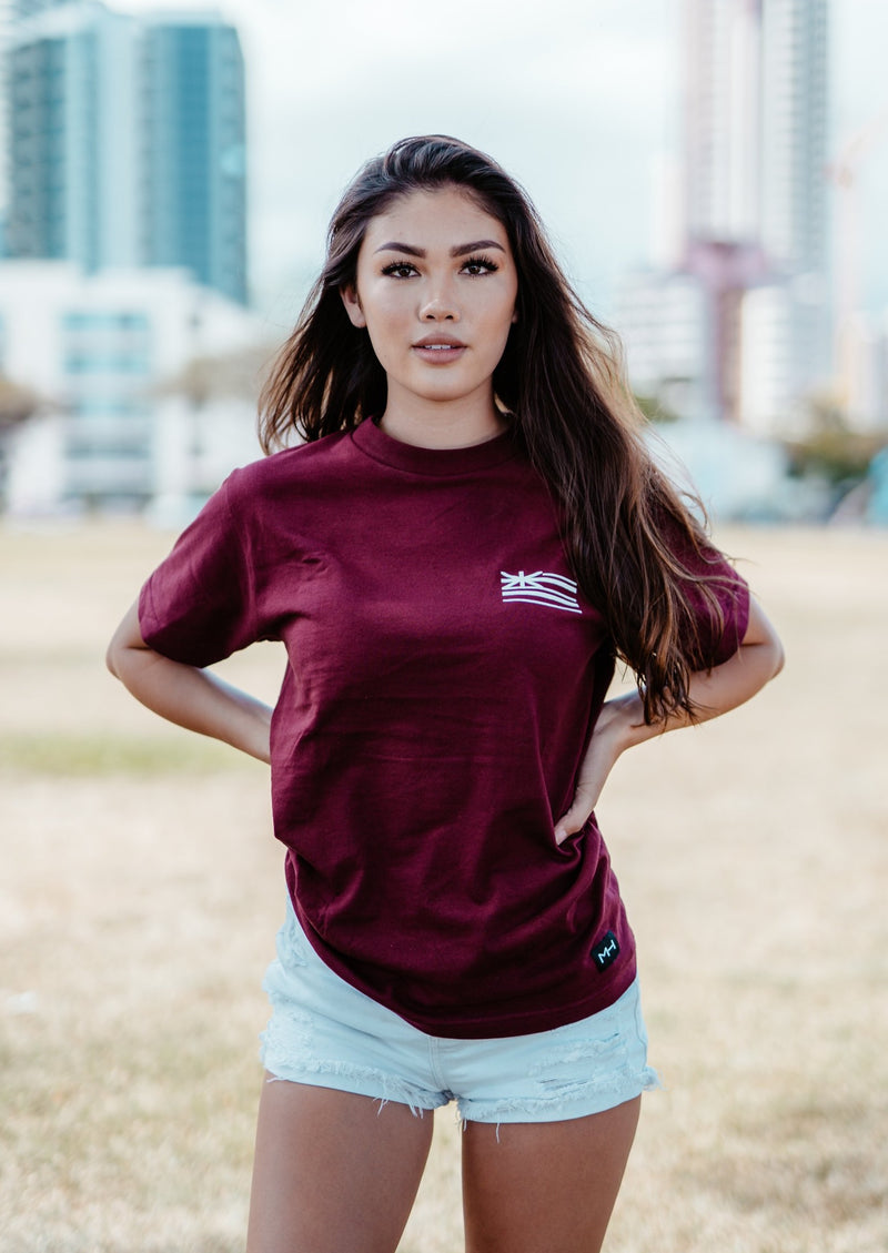 PLUM FLAG TEE