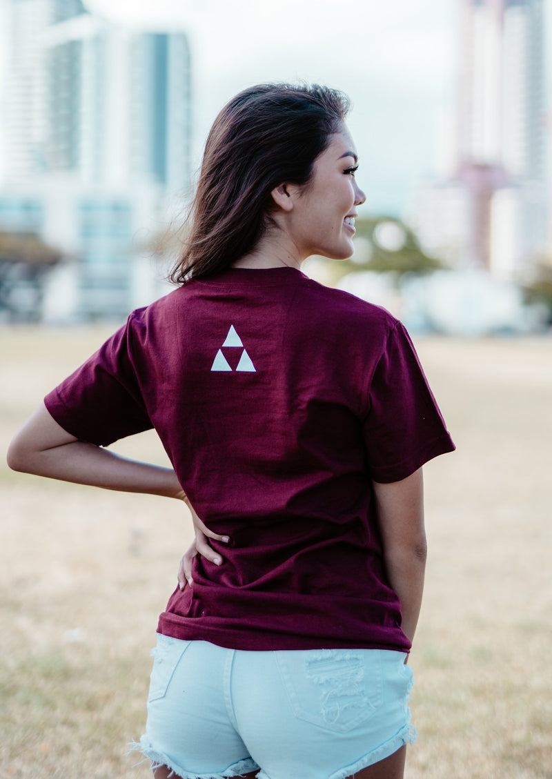 PLUM FLAG TEE